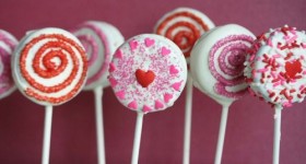 Valentine Oreo Suckers