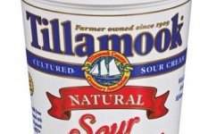 *HOT* $.75 off Tillamook Sour Cream!