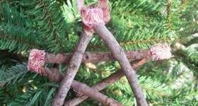 A Handmade Christmas: Twig Star Ornaments
