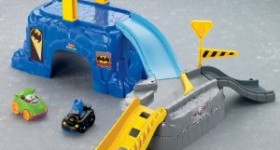 Fisher-Price Little People DC Super Friends Play ‘n Go Batcave: $10.82 (55% off)