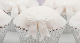 Let Them Eat Cake: Fabulous Wedding Cakes on a Budget