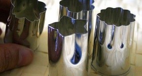 Stainless Steel Vegetable Cutters (set of 4) only $3.29 shipped!