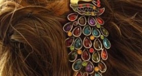 $1 Gift Idea! Vintage Jewelry Crystal Peacock Hair Clip only $1 shipped!