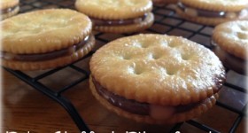 52 Weeks of Pinterest: Week 13 – Rolo Stuffed Ritz Crackers!