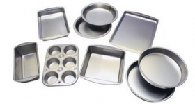 EZ Baker Nine Piece Bakeware Set: $15.97