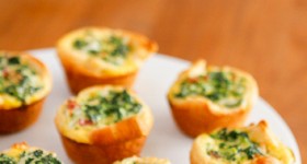 Mini Spinach Quiche {Easter Brunch Idea}